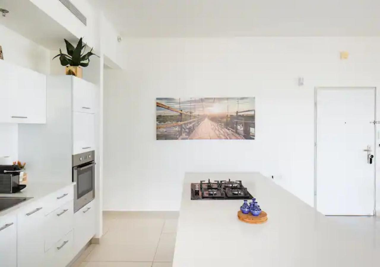 O&O Group- Special Apartment Sea View Luxury Tower Bat Jam Exteriér fotografie