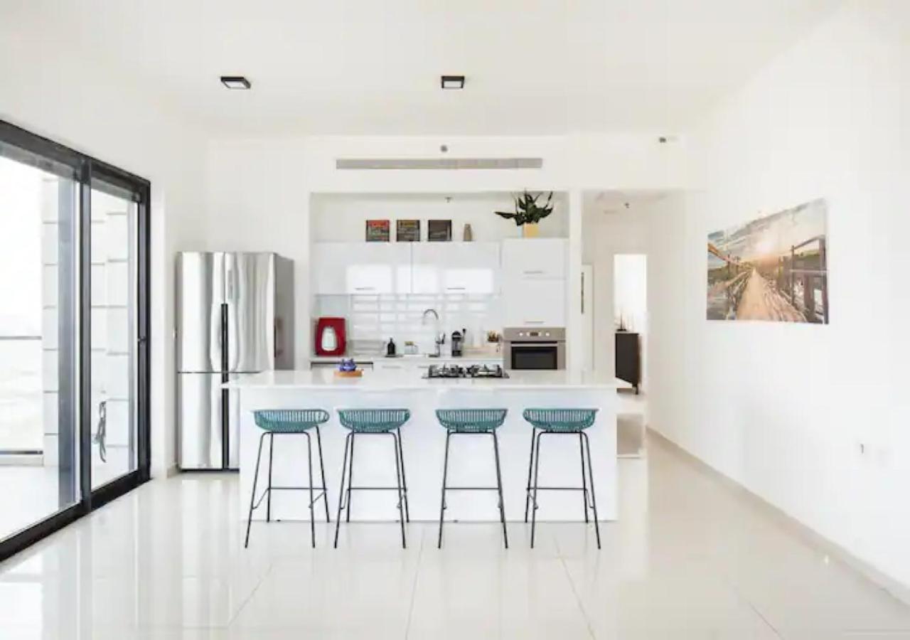 O&O Group- Special Apartment Sea View Luxury Tower Bat Jam Exteriér fotografie