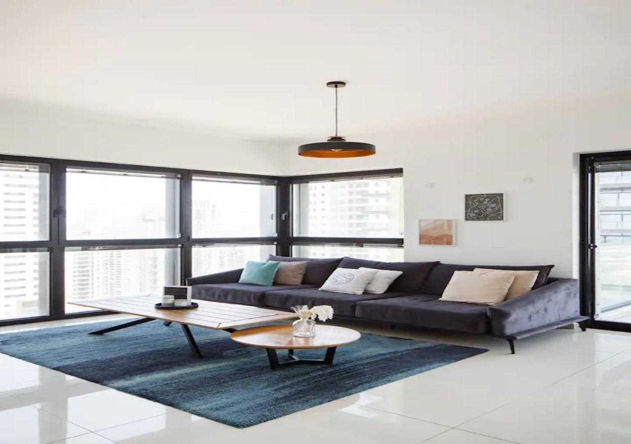 O&O Group- Special Apartment Sea View Luxury Tower Bat Jam Exteriér fotografie